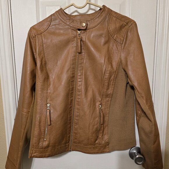 Maurices Tan Stretchy Leather-like Bomber Jacket - Medium NWT - EXCELLENT! - Picture 2 of 5